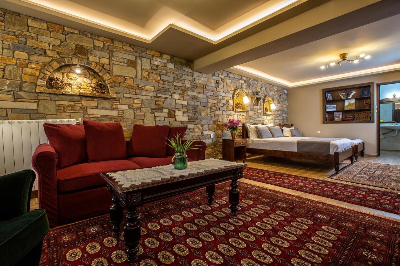 La Noi Guesthouse Samarina Luaran gambar