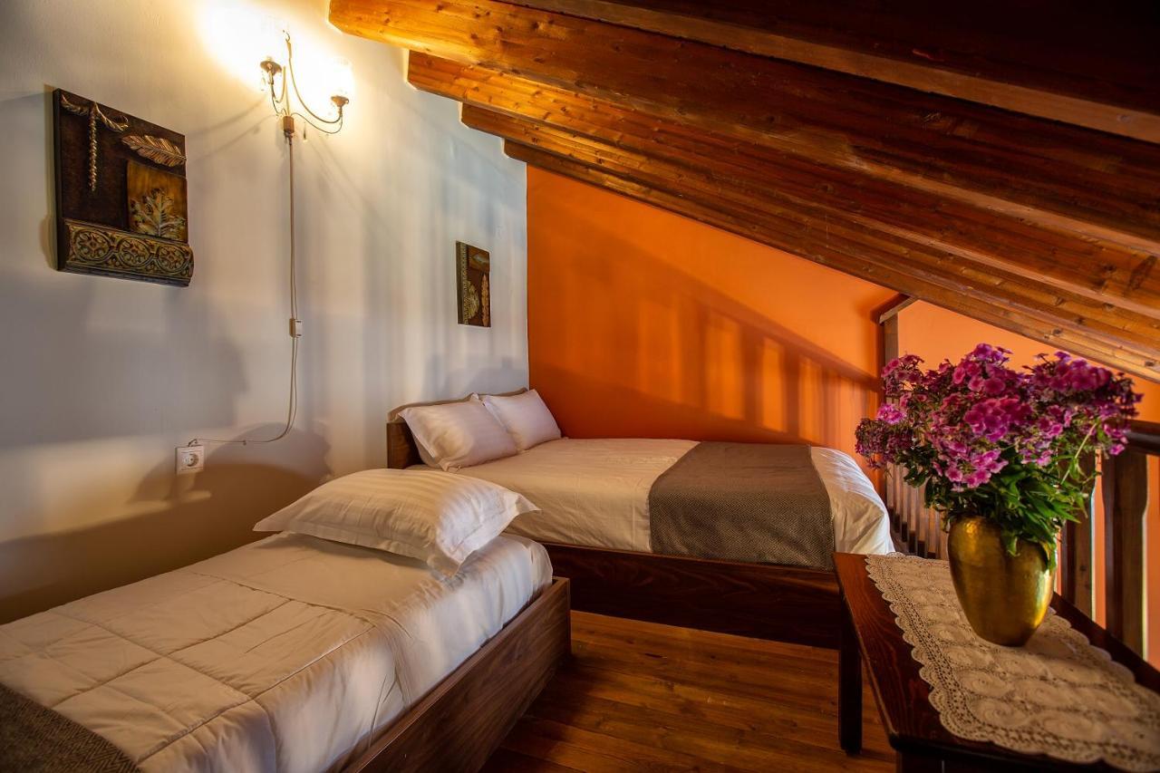 La Noi Guesthouse Samarina Luaran gambar
