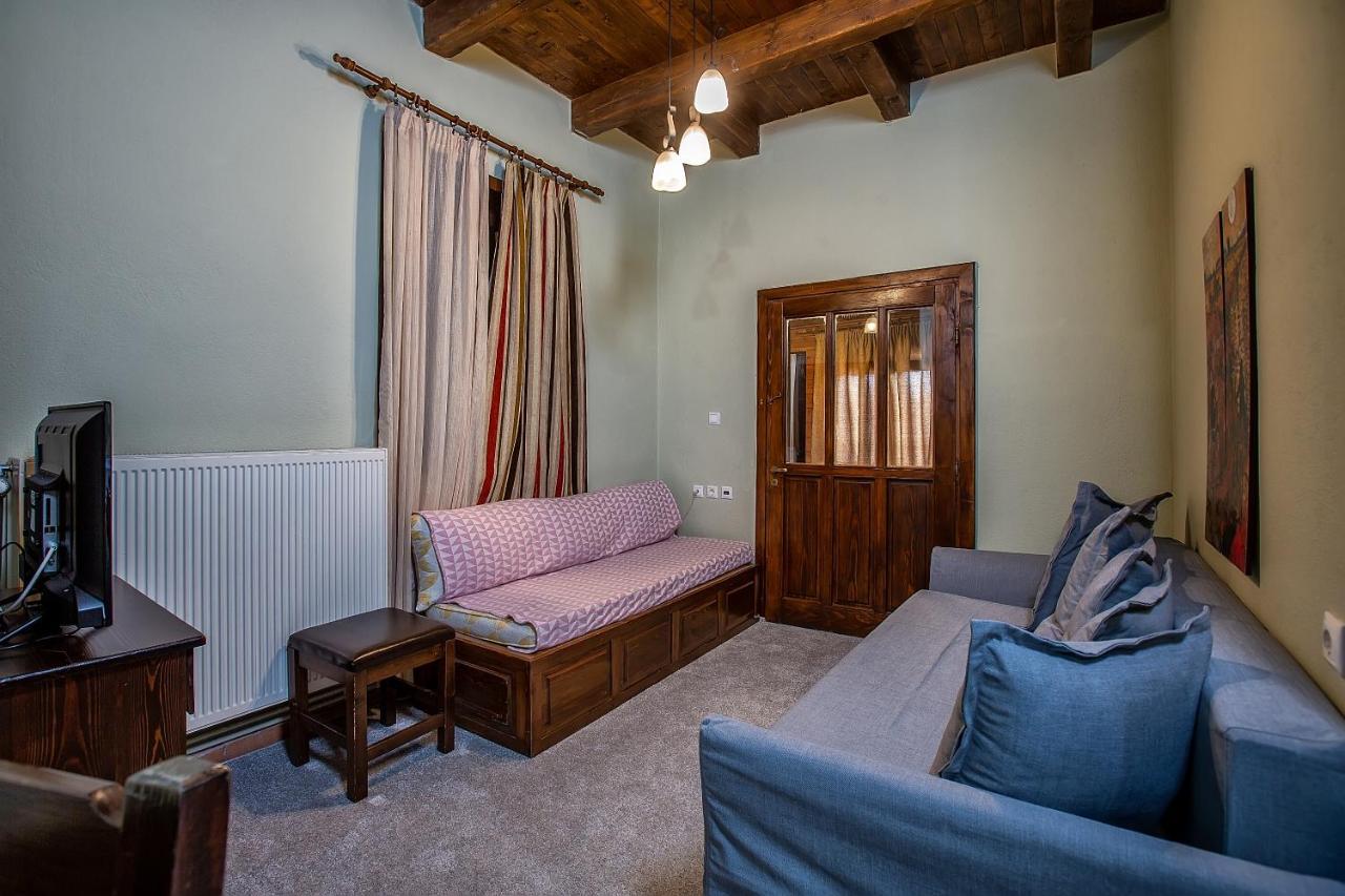 La Noi Guesthouse Samarina Luaran gambar